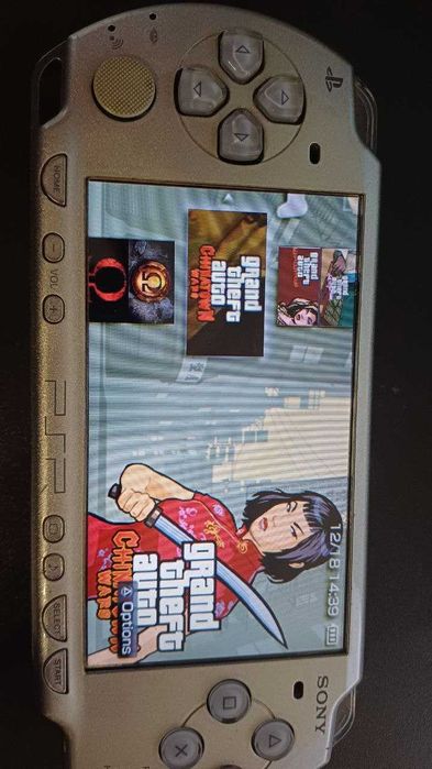 Портативна ігрова приставка PSP Slim Ice Silver 64gb з іграми