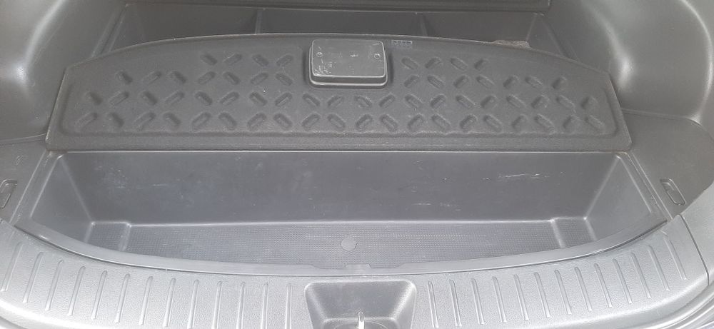 Продам Kia Carens