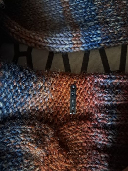 Sweter jesienny z dobrej jakości wełną