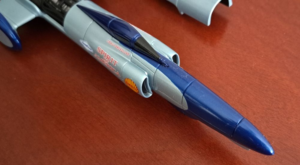 Miniatura Automóvel "SPIRIT OF AMERICA"- Record car