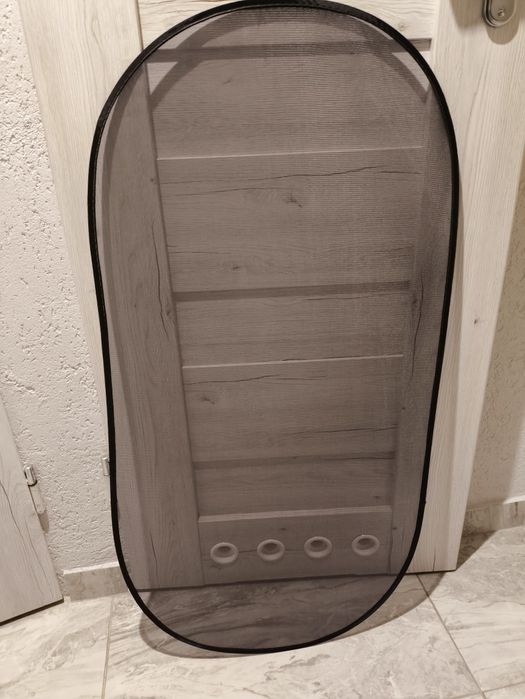 Zasłona przeciwsłoneczna na tylną szybę