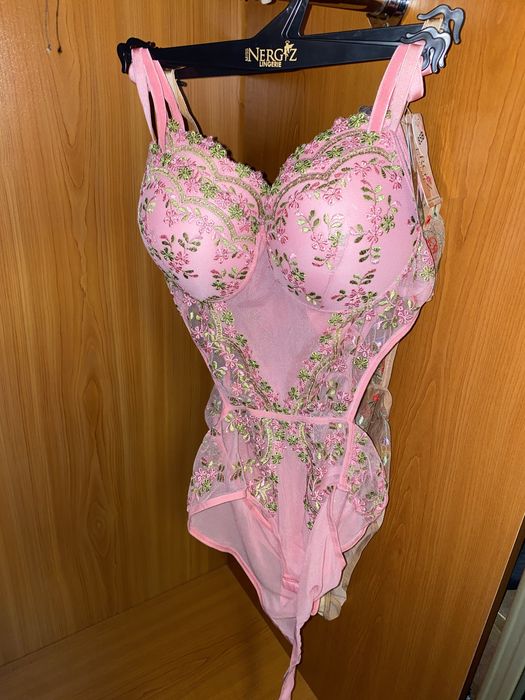 Продам комплекты белья