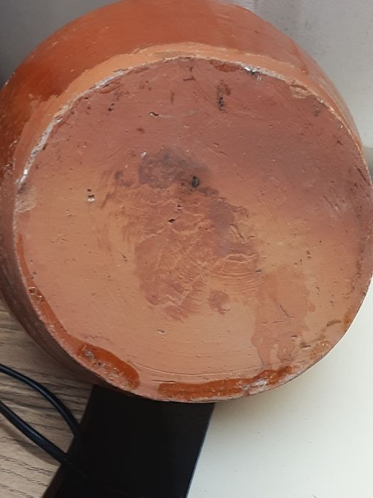 Jarra  em barro  mede 24 cm altura x 14,5 cm