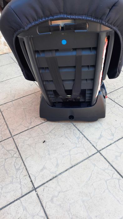Cadeira de transporte para carro dos 2 aos 3 anos