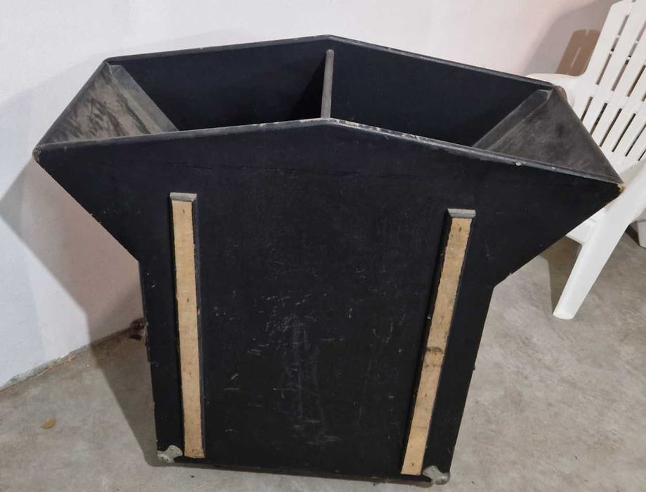 Subwoofer columns64552924939523122