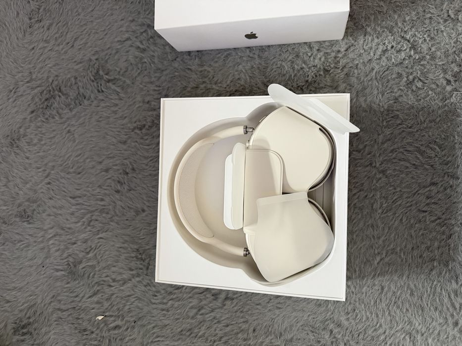 Vendo airpods max cor beje