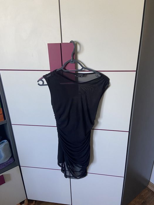 Czarna sukienka Stradivarius M viral święta sylwester