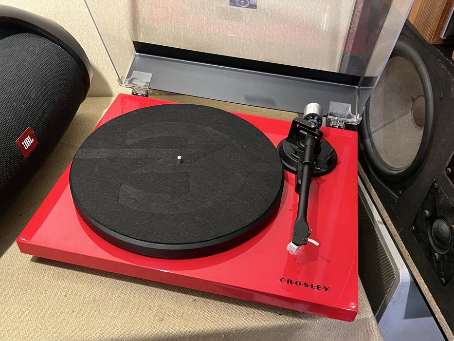 Проигрыватель винила CROSLEY C6A-RE с фонокорректором