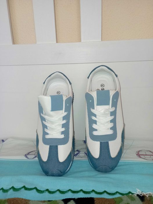 Sapatilhas de mulher n.39