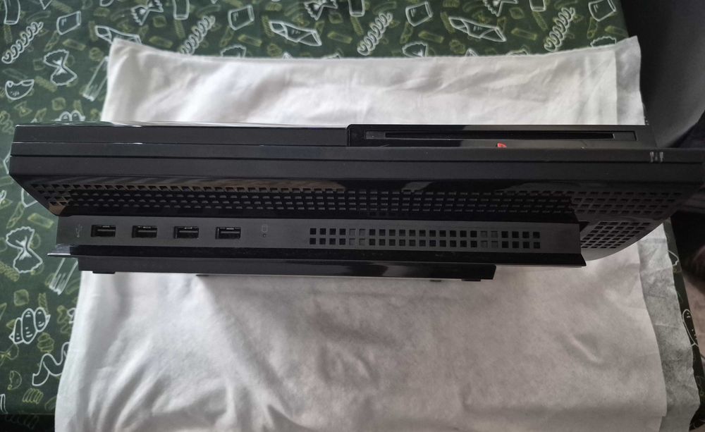 Playstation 3 CECHB01 plus GTA V