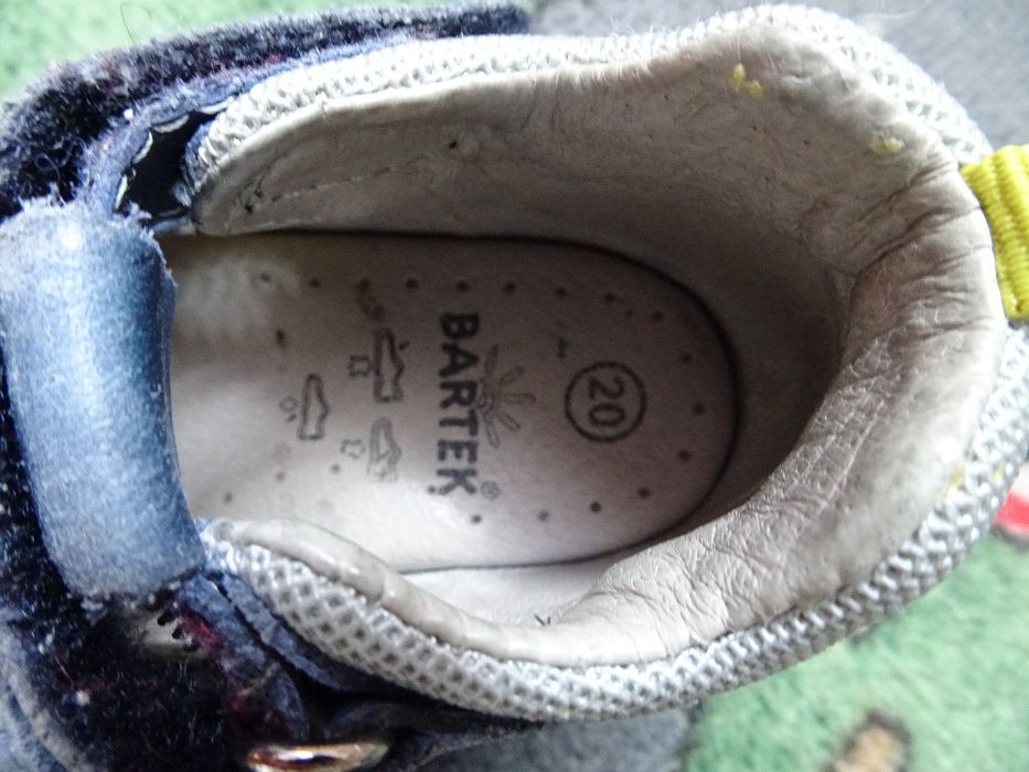 buty bartek r. 20