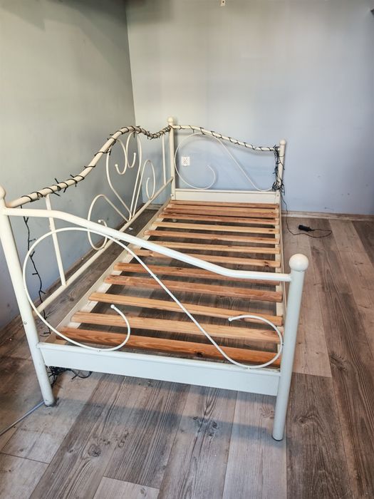 Łóżko metalowe z IKEA