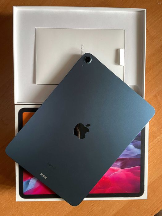 iPad Air 5 2022.  M1. 64gb. Wi-Fi. Батарея 100%. MDM.