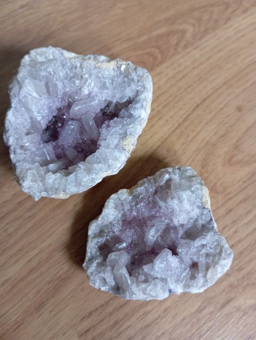 Pedra  Geodo de Ametista Rosa 190gr