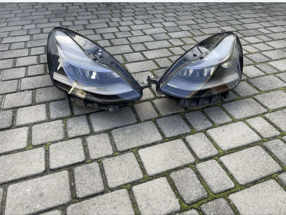 Фари Tesla Model. 3. Y лінза права ліва