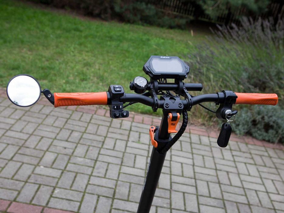 Hulajnoga KuKirin G2 Max alarm i fizyczna blokadą on/off - stan bdb