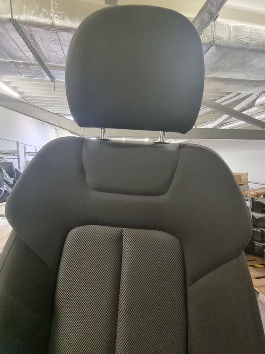 Komplet tapicerki Audi A6C8 Kombi