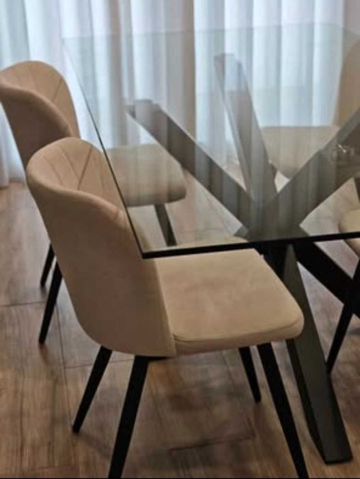 Vendo conjunto de 4 cadeiras