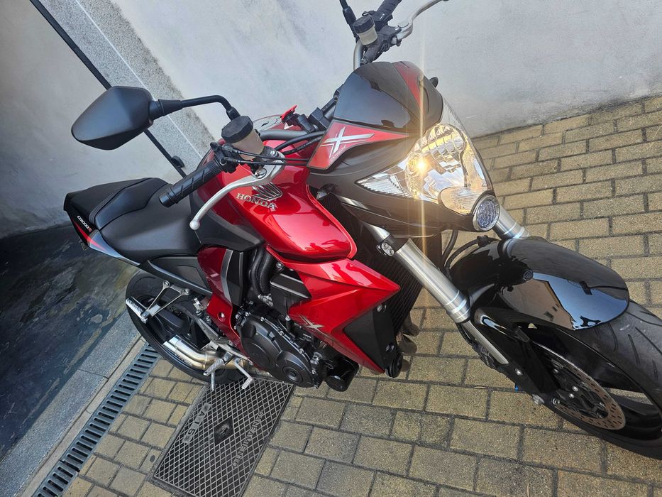 Vendo  ou troco honda cb 1000r