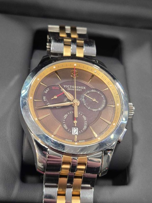 Zegarek Victorinox Alliance Chronograph 249116