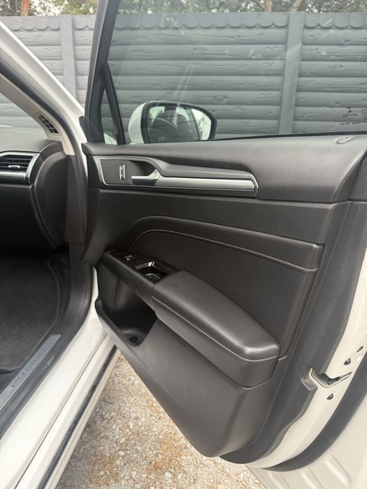 Ford Fusion TiTANIUM 2013