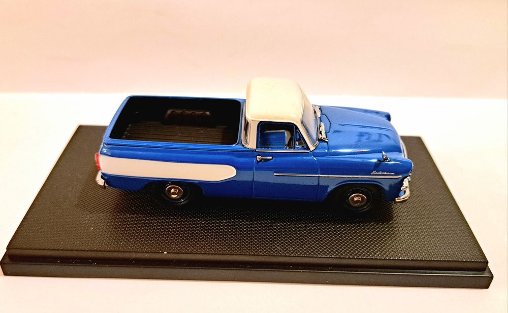 Toyota Toyopet Masterline Pick UP 1:43 EBBRO
