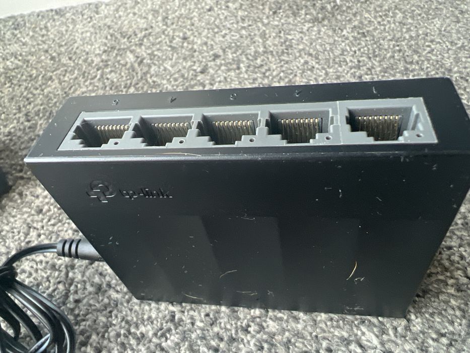 Switch  Przełącznik sieciowy Tp-link LS1005G was