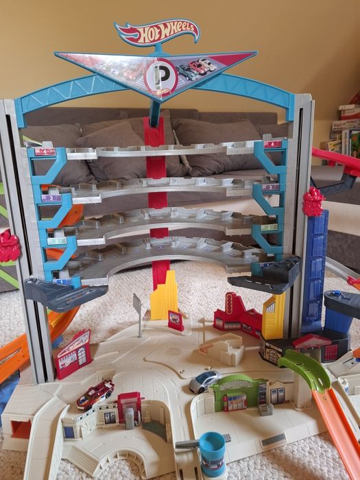 Garaż na autka Hot Wheels