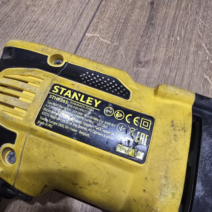 Перфоратор Stanley STHR263