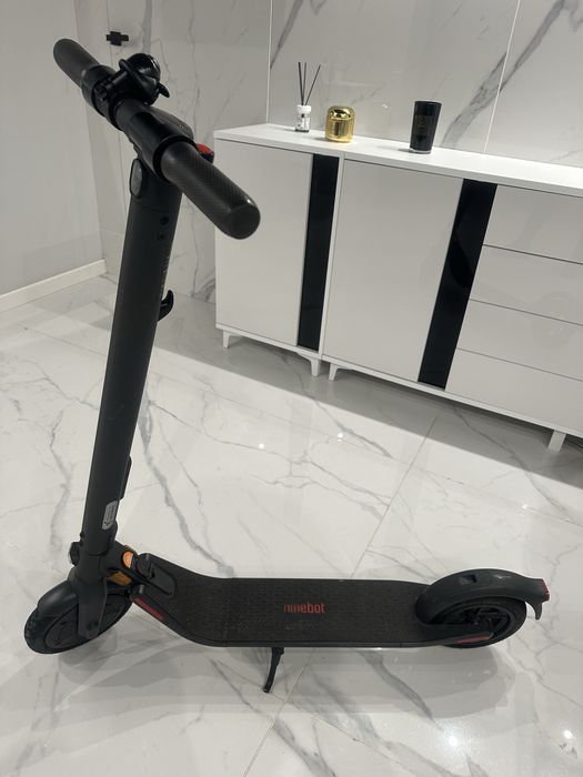 Hulajnoga Segway Ninebot E22E