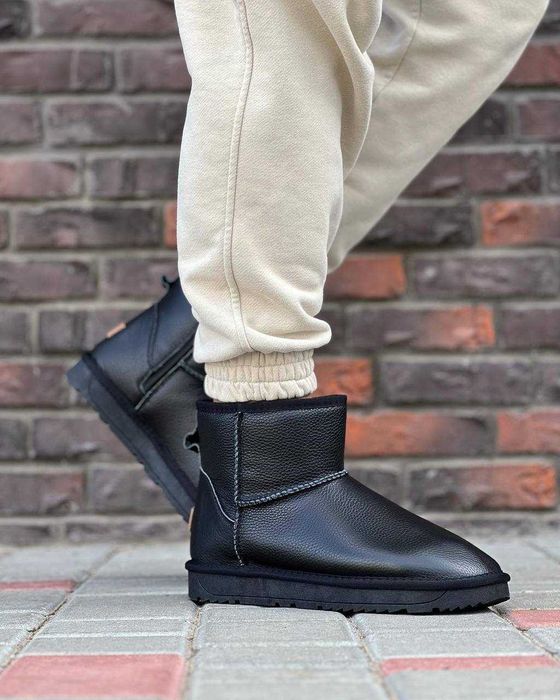 Акція! Чоловічі чорні шкіряні черевики Уги-Ugg Осінь-Зима 44-45р