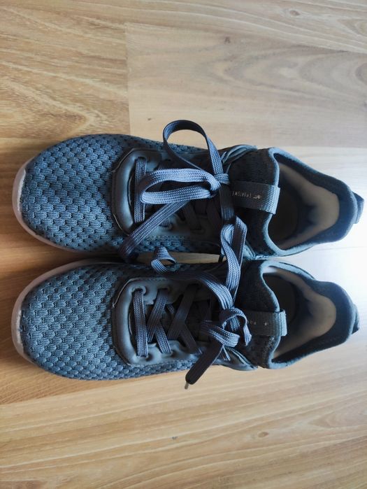 Adidasy 4F dla dziewczynki roz. 34