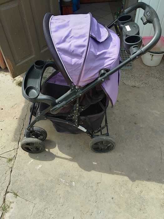 Прогулянкова коляска