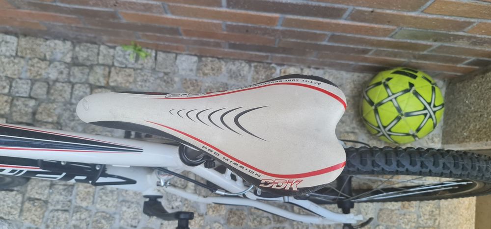 Bicicleta QÜER criança