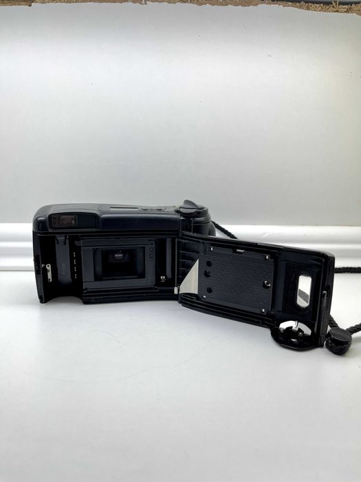 Olympus 800 Superzoom