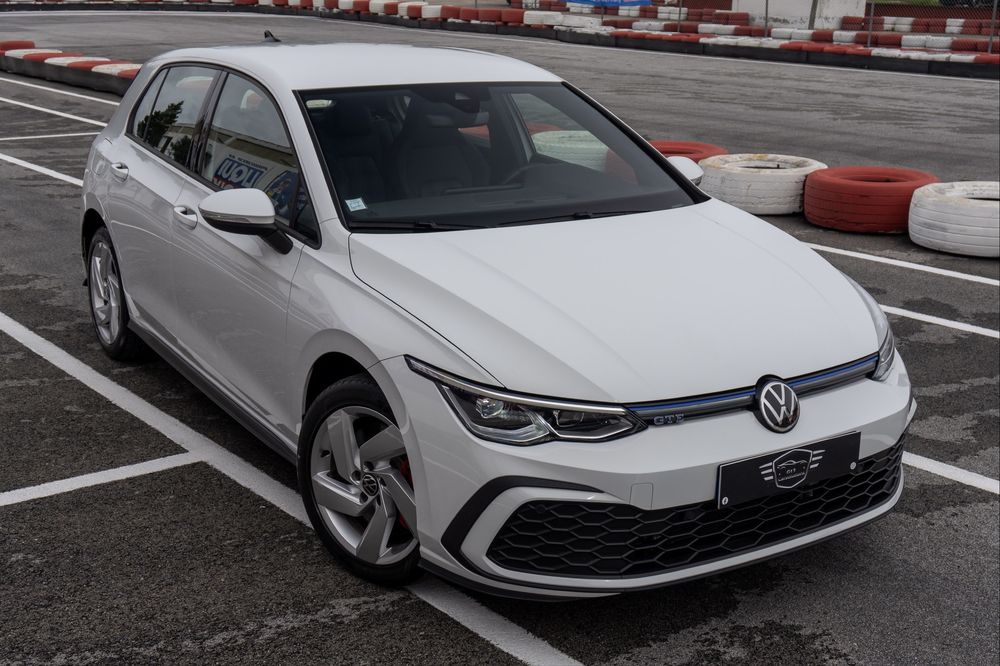 VW Golf eHybrid GTE DSG   (Financiamento disponível)