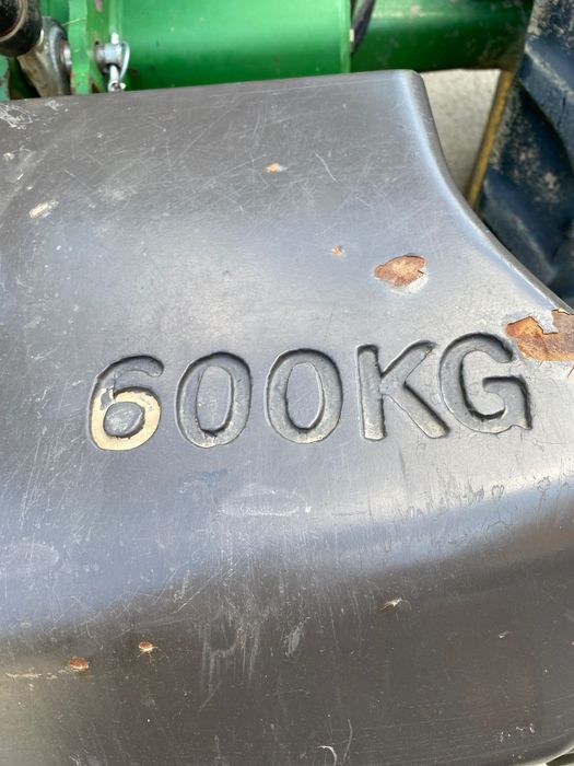 Obciążnik CLAAS 600kg balast na tuz  wspornik