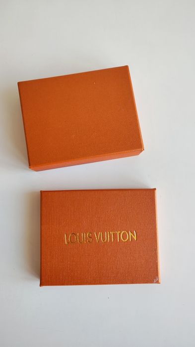 Подарочная коробка упаковка чехол louis Vuitton