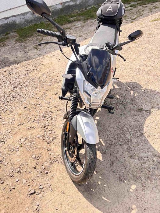 Продам мотоцикл SPARK 200