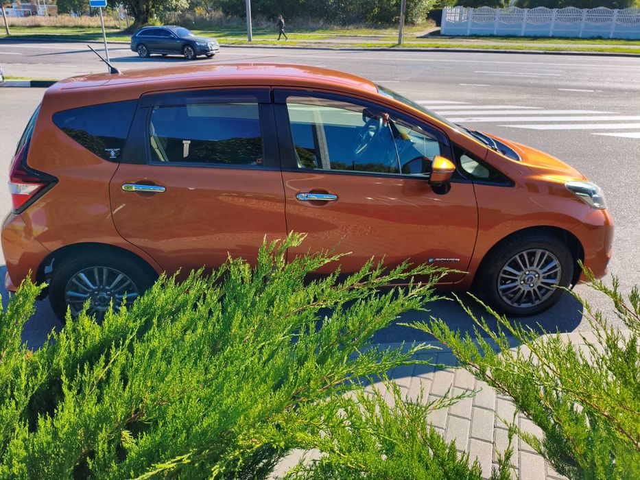 Продам Nissan Note E-Power Medalist гібрид: 3.5л.-100км.