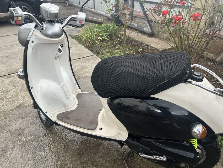 Продам скутер Yamaha vino