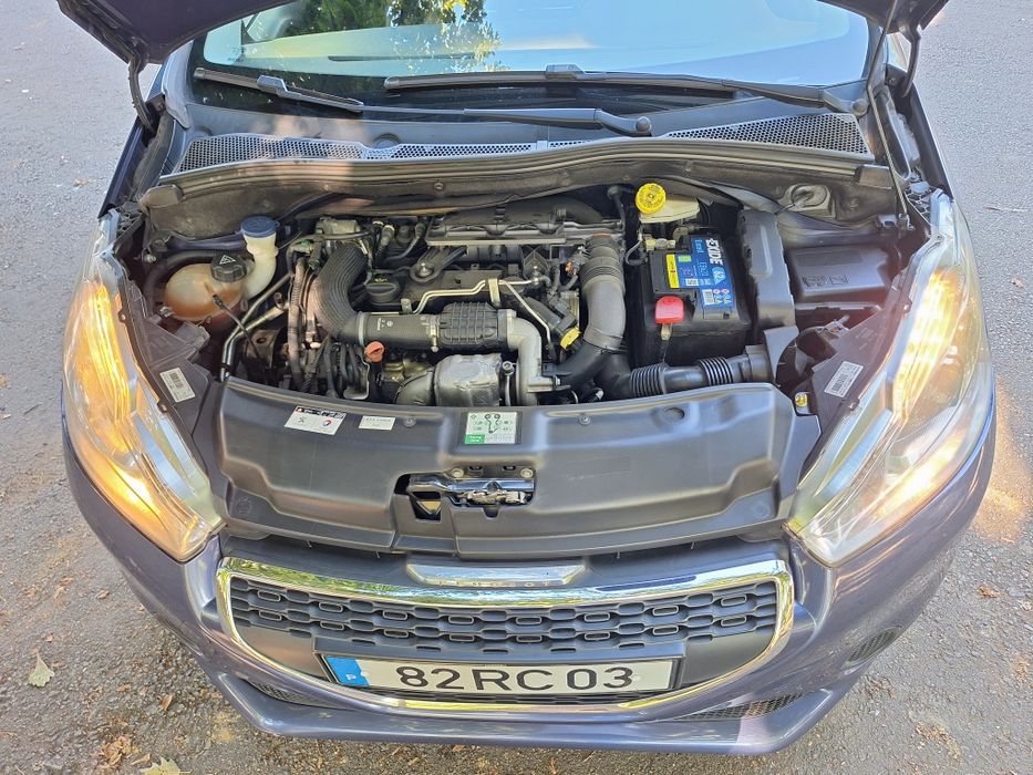 Peugeot 208 1.4hdi access — photo 5