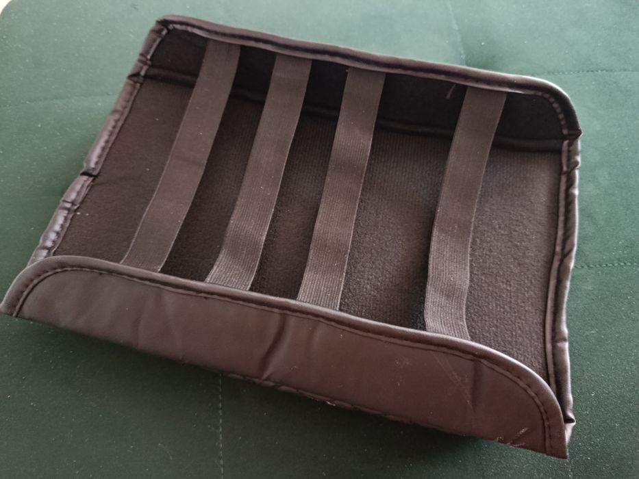 Pokrowiec na podłokietnik Tesla