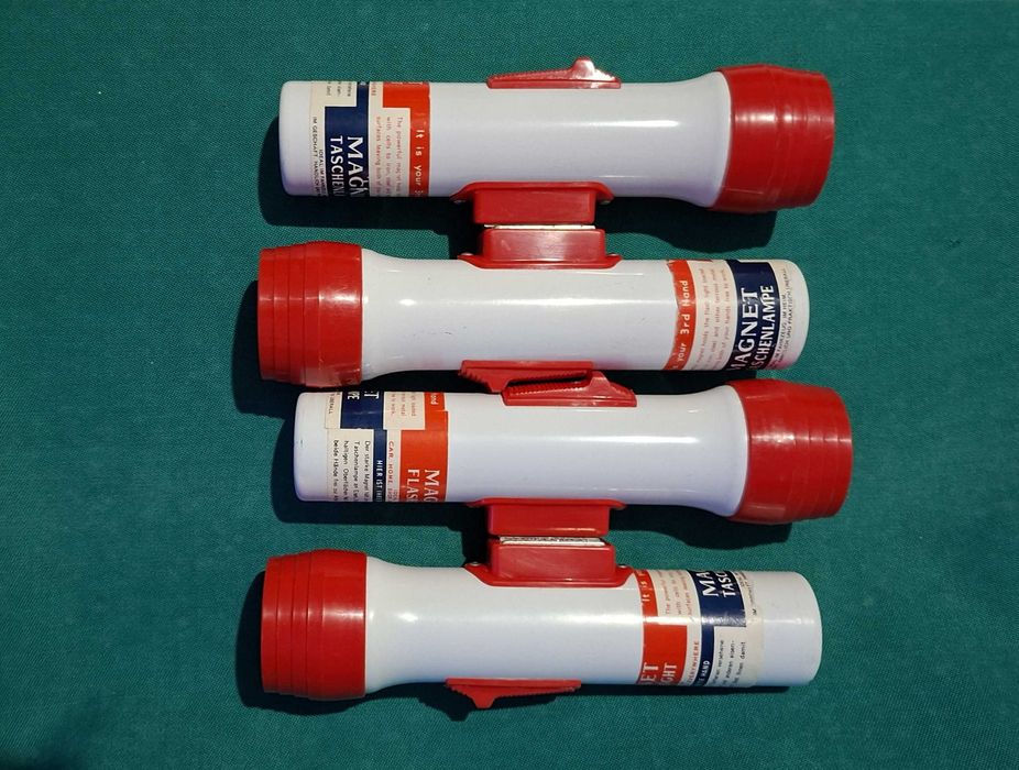 Lote de 4 Lanternas magnéticas, vintage, New Old Stock (NOS)