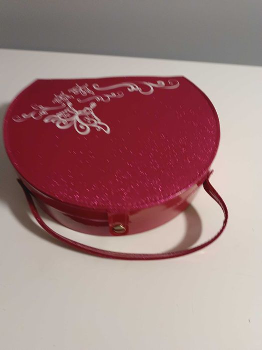 Torebka pudełko na biżuterię kosmetyczka