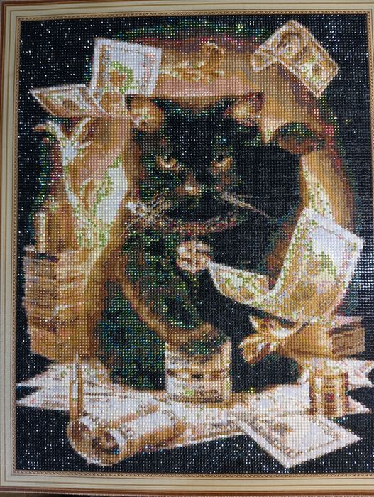 Картини: "Шпіц білий в квітах", ікона, "Квіти у вазі", "Грошовий кіт".