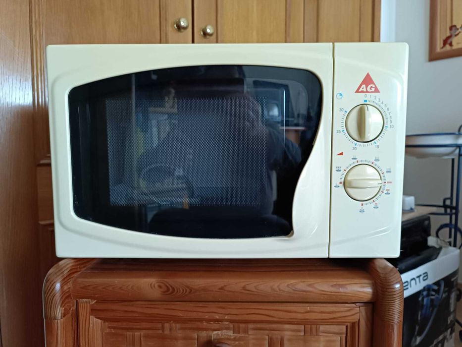 Vendem-se diversos micro-ondas a partir de 35 euros