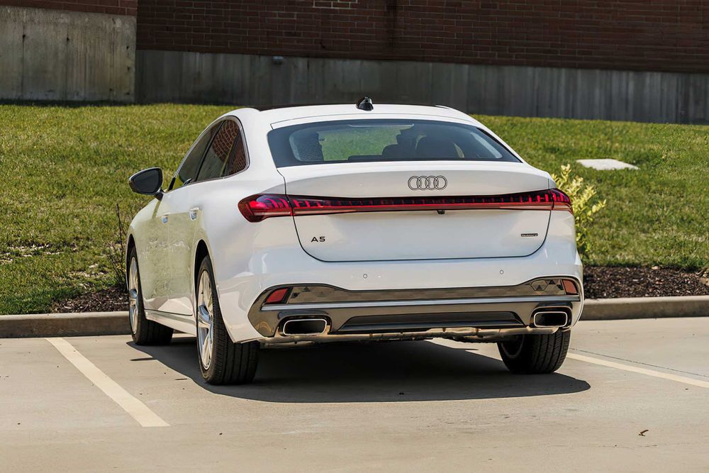 Audi A5      2024