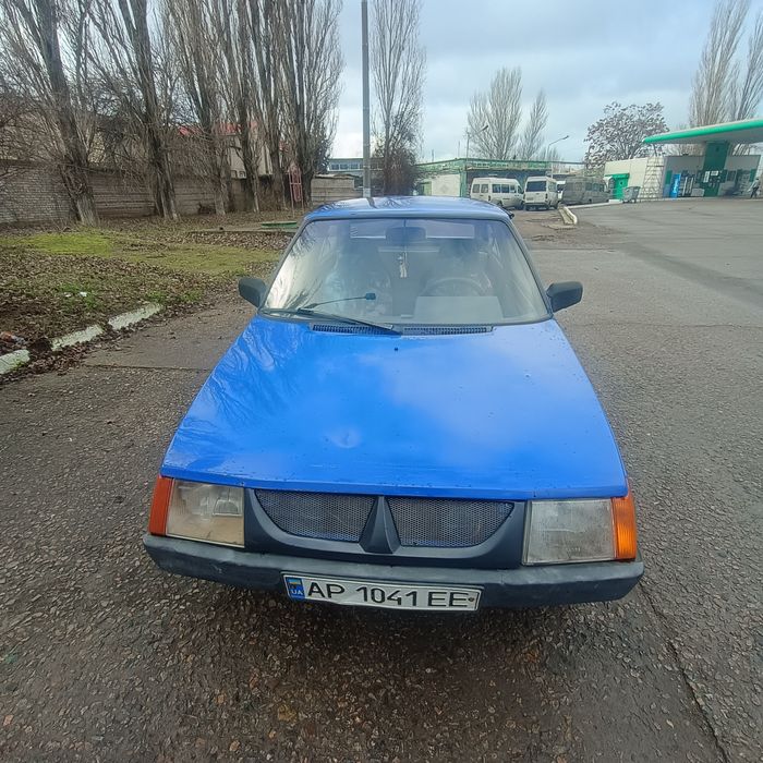 Таврія заз таврон