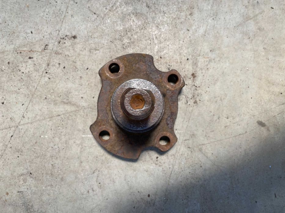 Czop Czpień Piasty Tylnej Ford Transit MK7 06-13r.